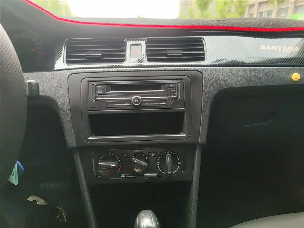 Santana 1.5 L Auto Style CN-VI