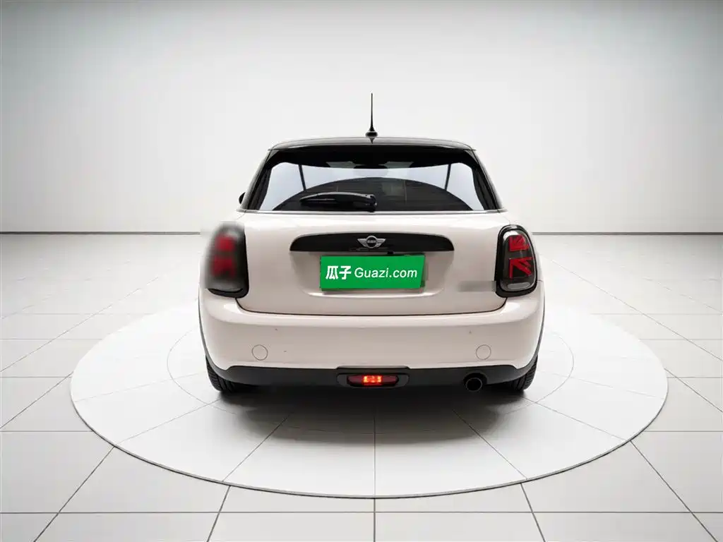 MINI 1.5 T COOPER Fun 5-door
