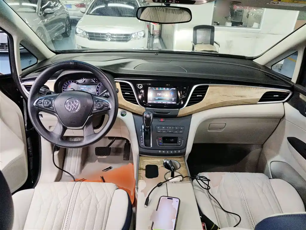 Buick GL8 ES 28 T Comfort CN-V