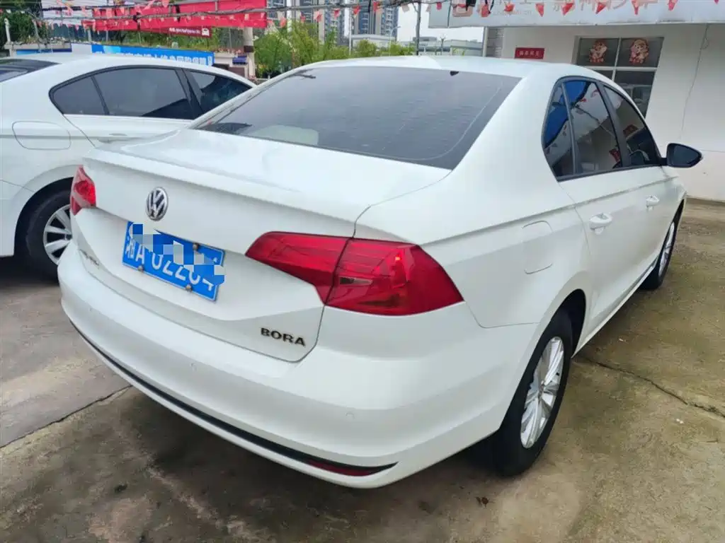 Bora 1.5 L Auto Fashion