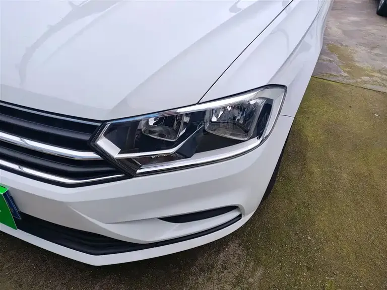Volkswagen Bora 1.5 L Auto Fashion