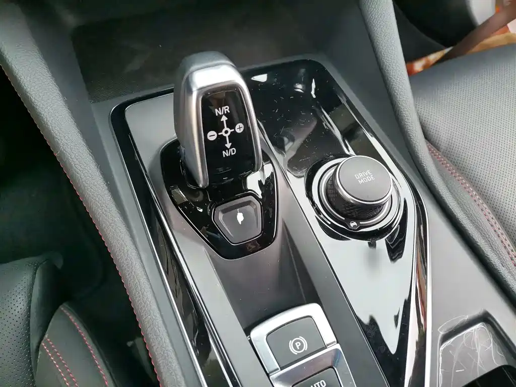 Lynk & Co 03 2.0 TD Auto Power Pro