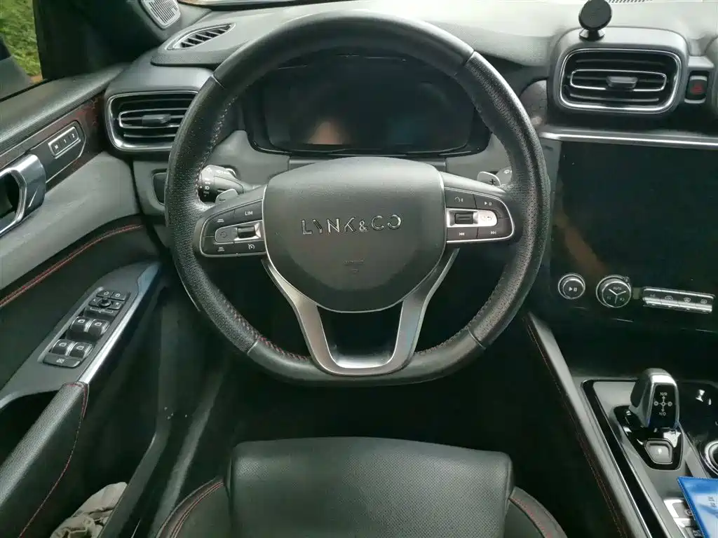Lynk & Co 03 2.0 TD Auto Power Pro