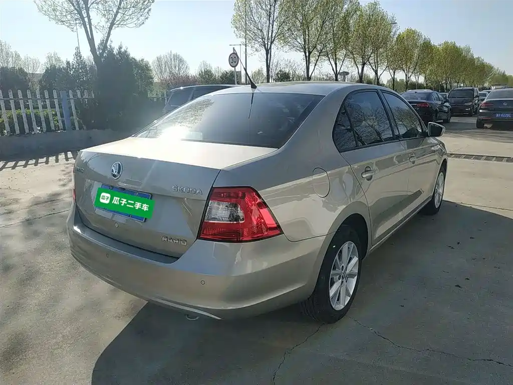 Rapid 1.6 L Auto Smart Select
