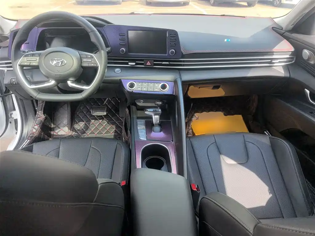Elantra 1.5 L CVT GLX Elite