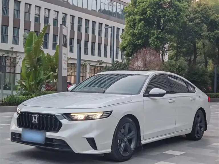 Honda Inspire 260 TURBO Elite