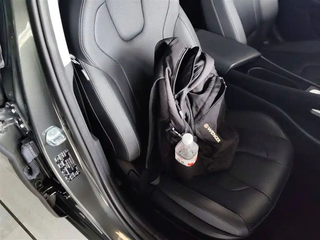 Elantra 1.5 L CVT LUX Distinguished