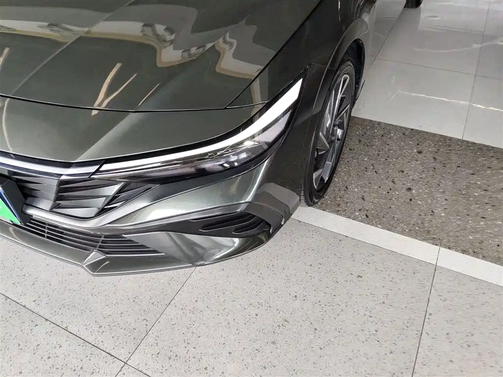 Elantra 1.5 L CVT LUX Distinguished