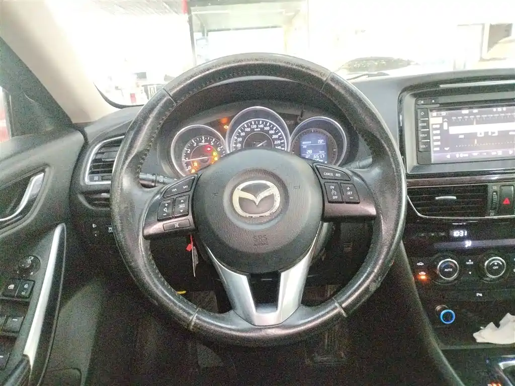 Atenza 2.0 L Blue Sky Luxury