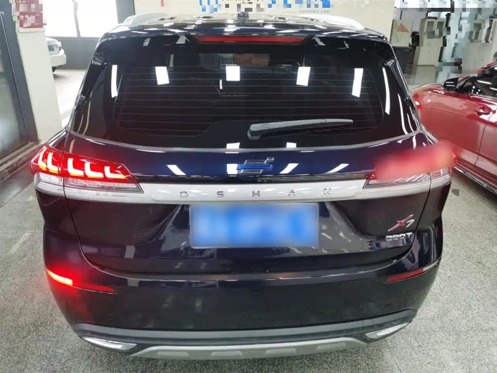 Changan Oshan X7 1.5 T Auto Premium