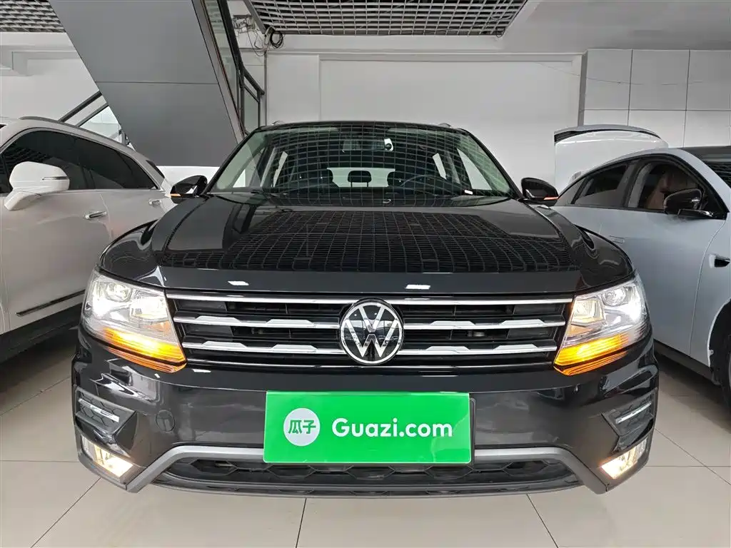 Tiguan L 330 TSI Auto 2 WD Smart Enjoyment