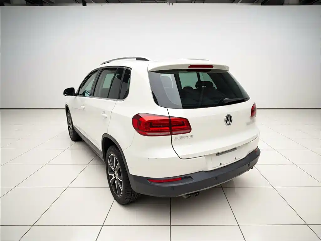 Tiguan 1.8 TSI Auto 4 WD Luxury