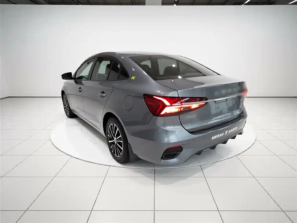 Roewe i5 1.5 L CVT Platinum