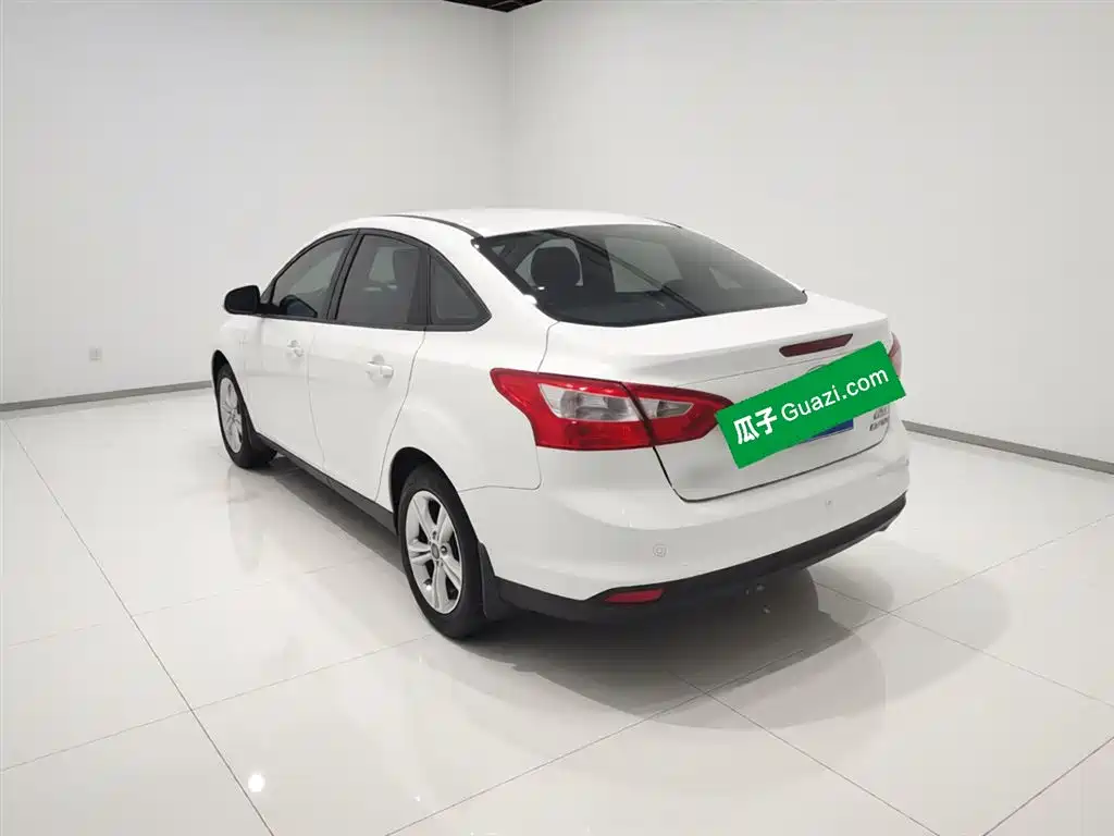 Focus Sedan 1.6 L Auto Style