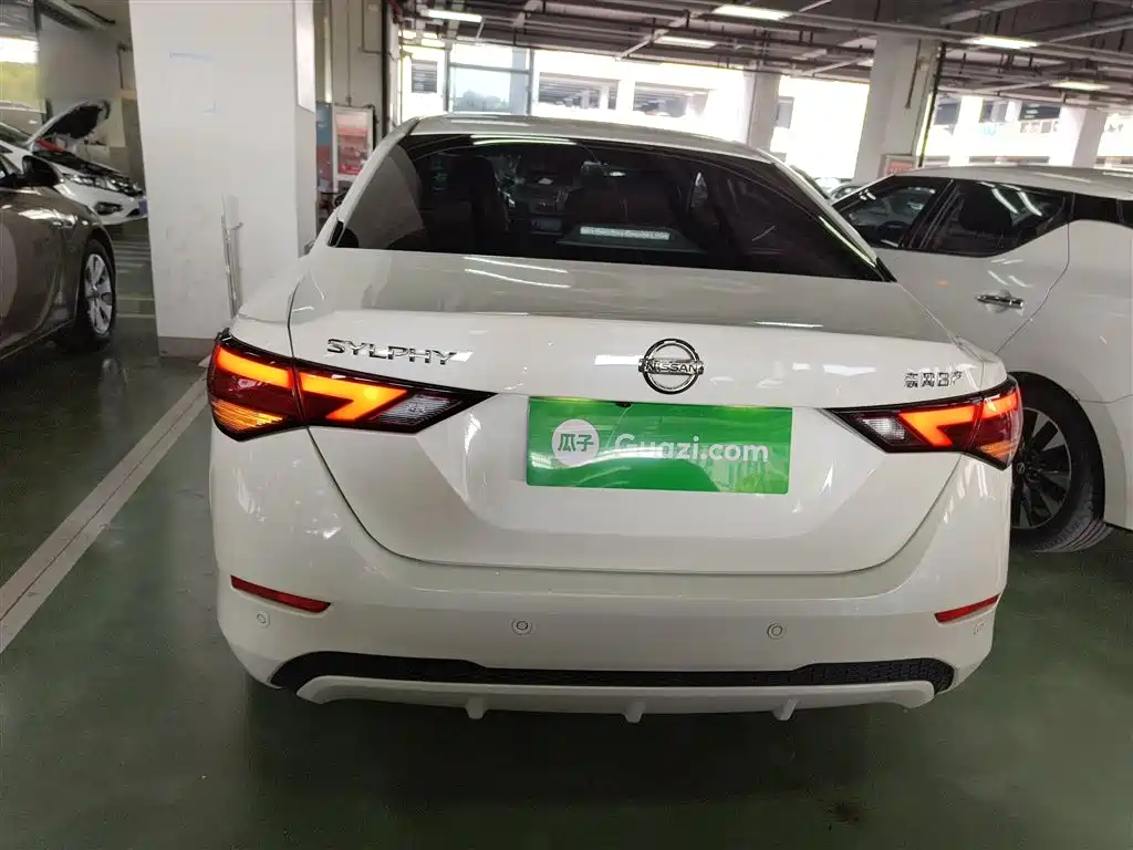 Sylphy 1.6 L XL CVT Joy