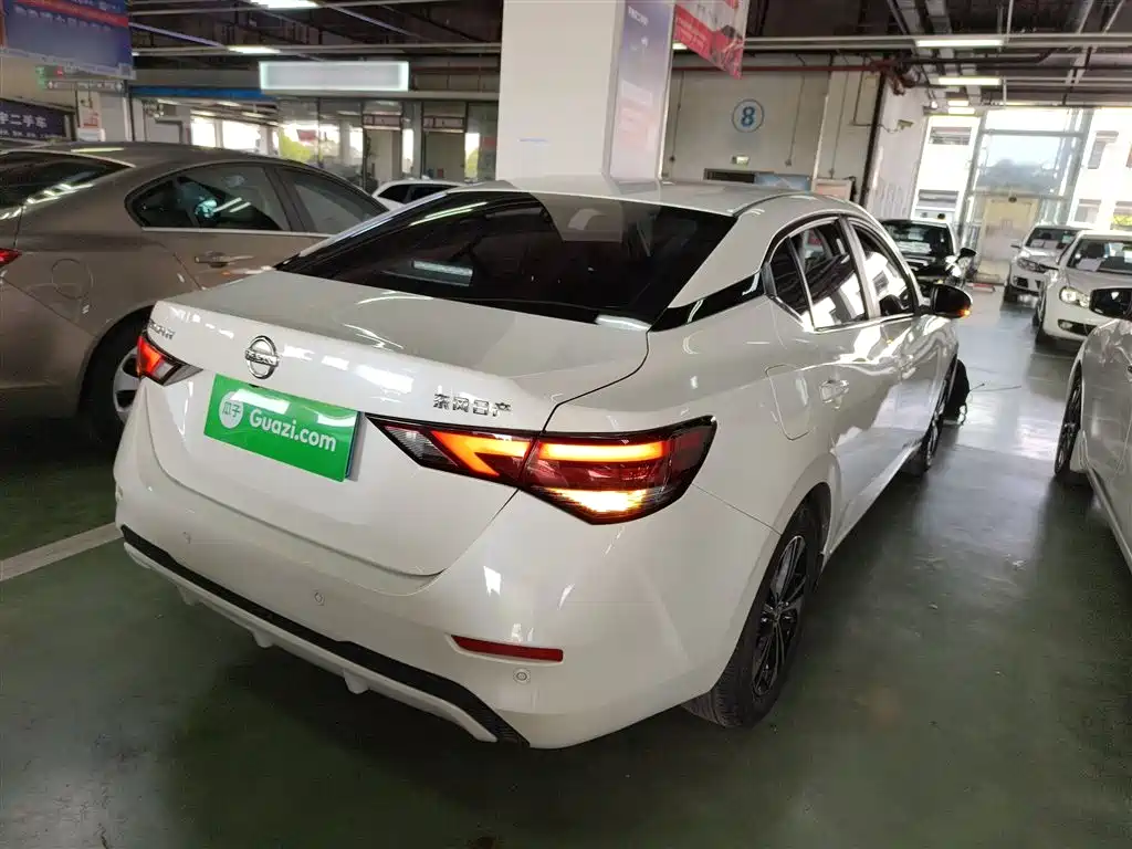 Sylphy 1.6 L XL CVT Joy