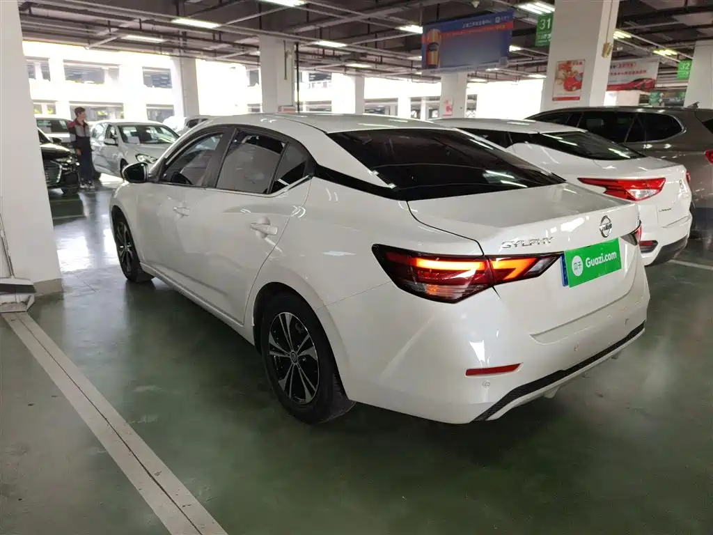 Sylphy 1.6 L XL CVT Joy