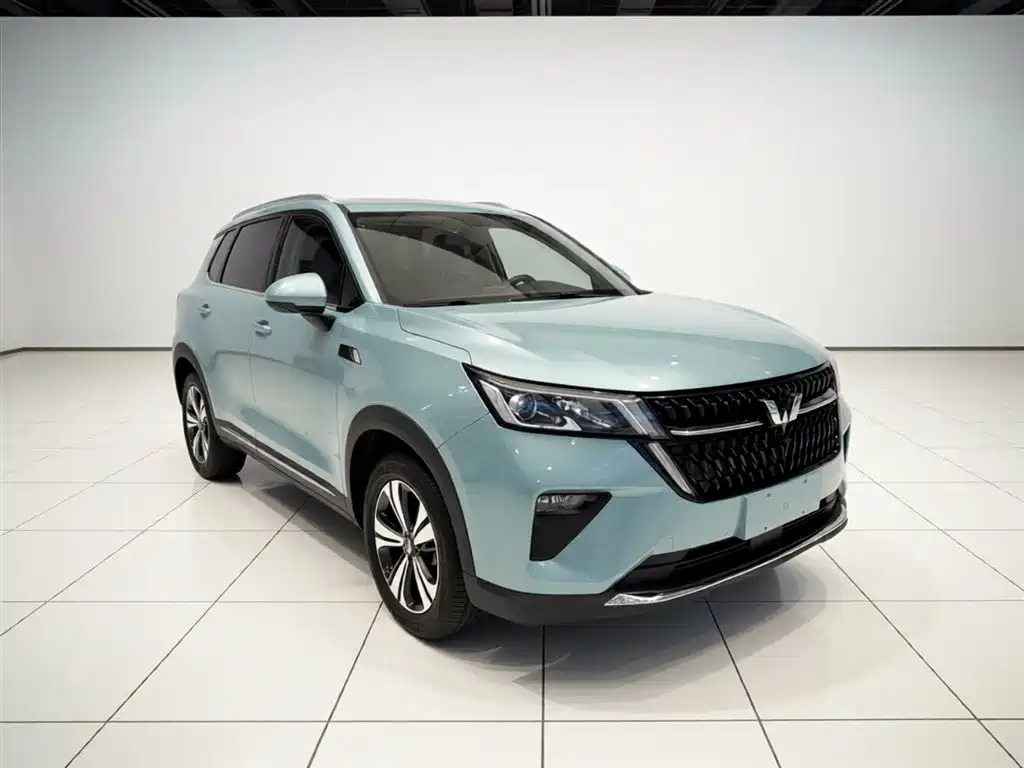 Wuling Xingchen 1.5 T Manual Starlight
