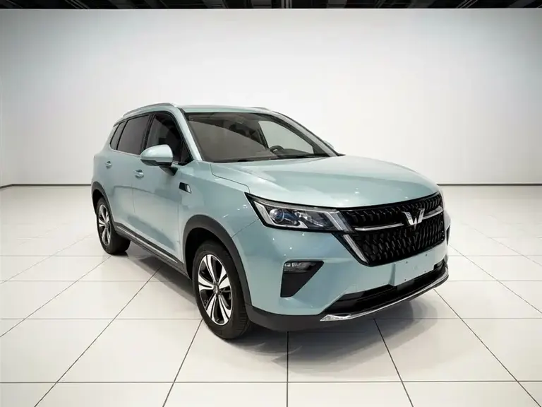 Wuling Xingchen 1.5 T Manual Starlight