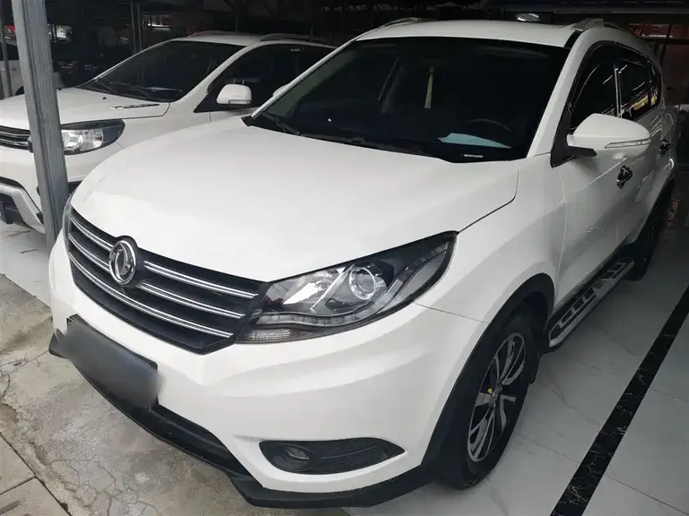 Dongfeng Fengguang 580 1.5 T Manual Luxury