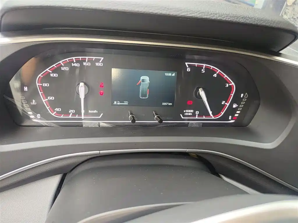 Xintu V80 新途V80 2025款 PRO傲运通 2.0 T AMT短轴中顶 7/8/9座
