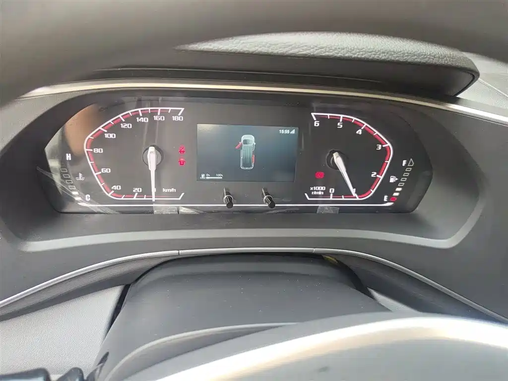 Xintu V80 新途V80 2025款 PRO傲运通 2.0 T AMT短轴中顶 7/8/9座