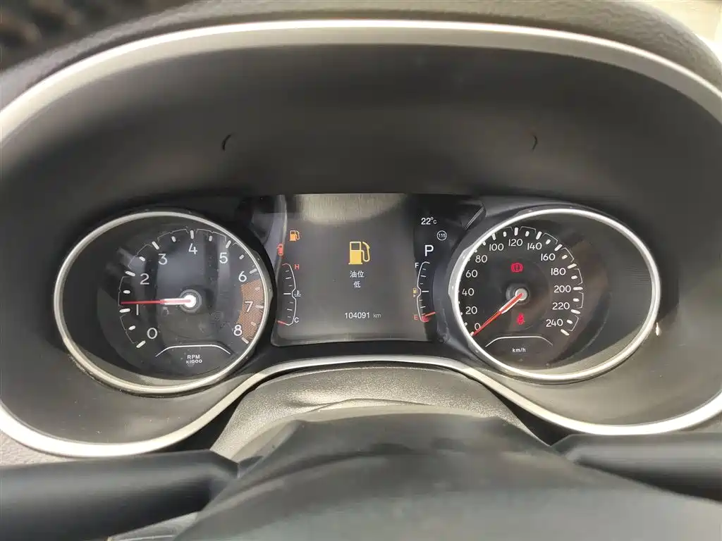 Compass 200 T Auto Home Enjoyment