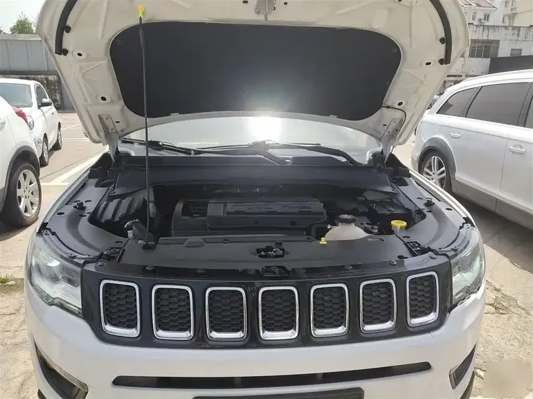 Jeep Compass 200 T Auto Home Enjoyment