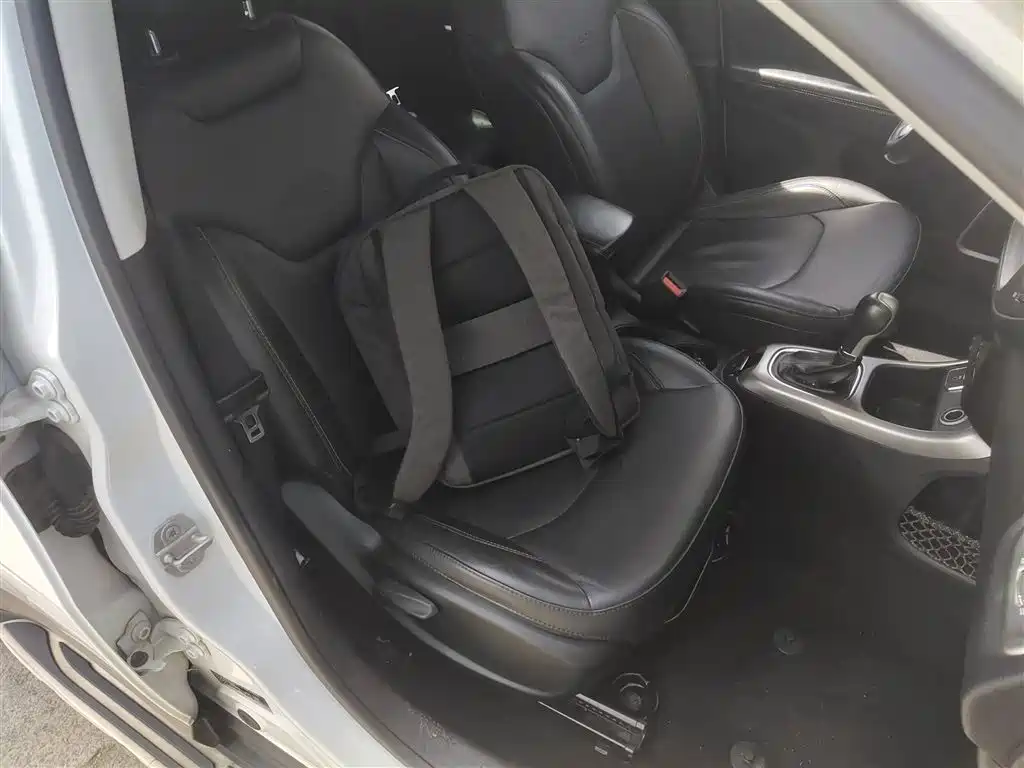 Compass 200 T Auto Home Enjoyment