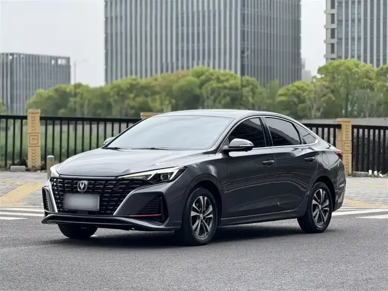 Changan Eado Smooth Enjoyment PLUS Blue Whale NE 1.4 T GDI DCT Distinguished