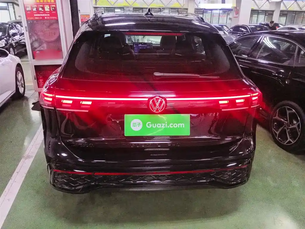 Tiguan L PRO 330 TSI 2 WD R-Line Smart Supreme