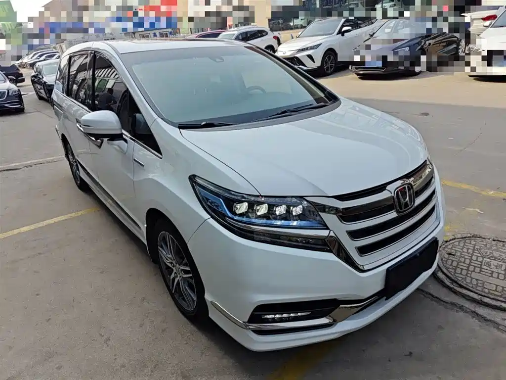 Elysion 2.0 L Hybrid Luxury