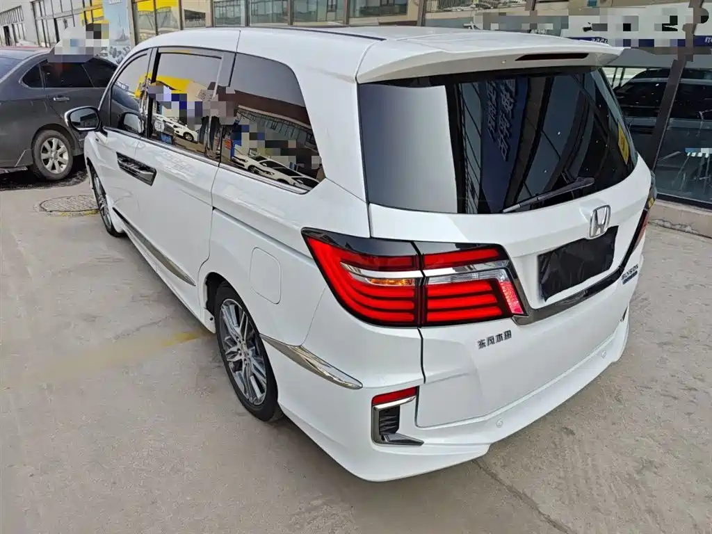 Elysion 2.0 L Hybrid Luxury