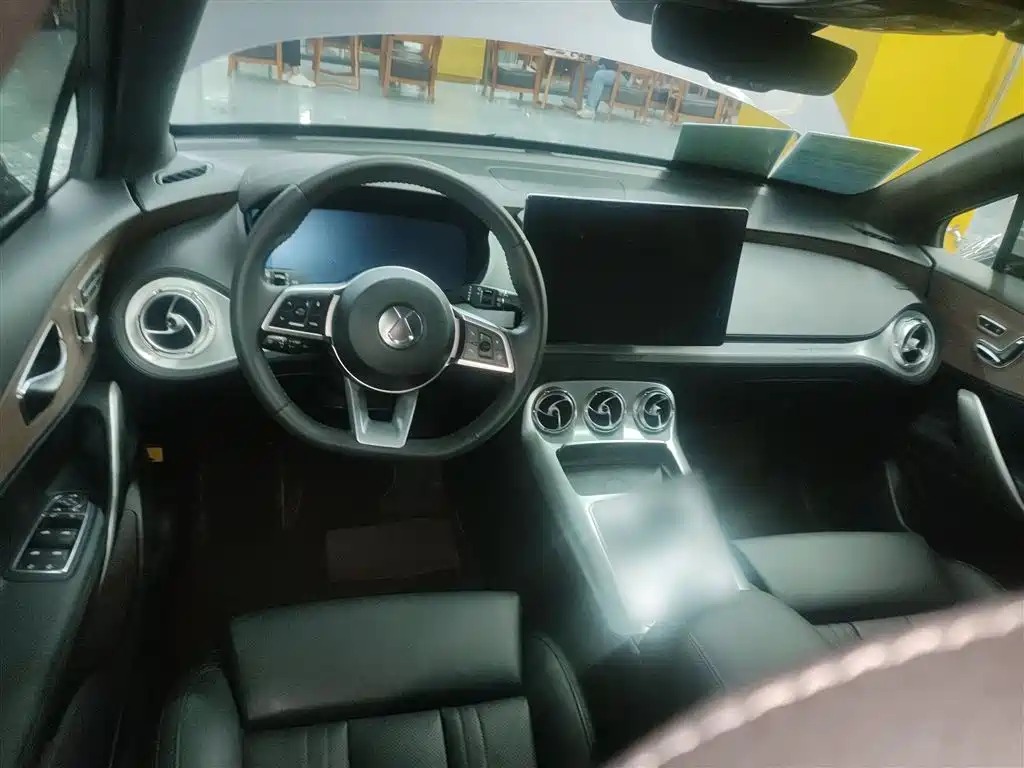 Denza X PHEV Flagship