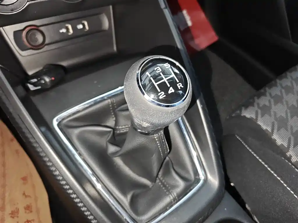 MG ZS 名爵ZS 2020款 全球百万畅销款 1.5 L 手动舒适版