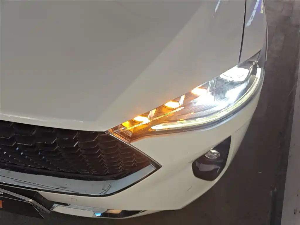 Haval F7 1.5 T 2 WD i Trend CN-V