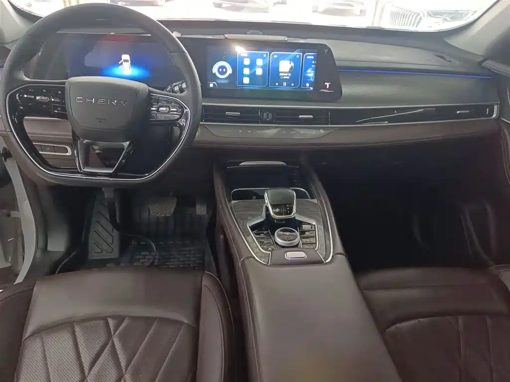 Tiggo 8 PRO 290 T 2 WD Ocean 5-seat
