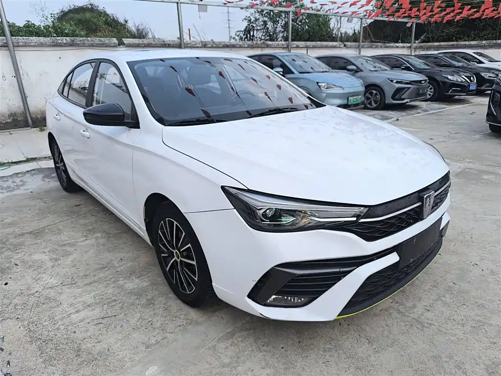 Roewe i5 1.5 L CVT Platinum
