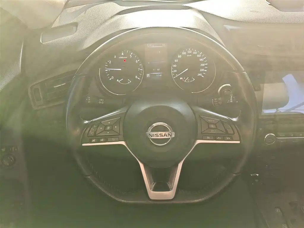 X-Trail 2.0 L CVT Comfort 2 WD