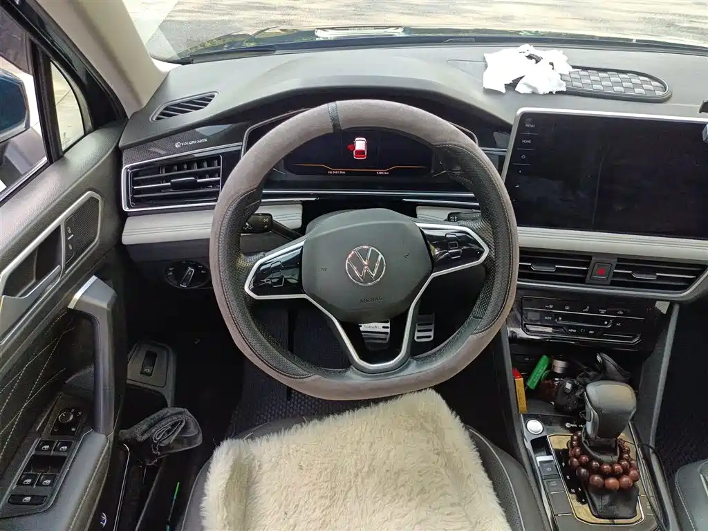 Tiguan L 330 TSI Auto 2 WD Smart Enjoyment