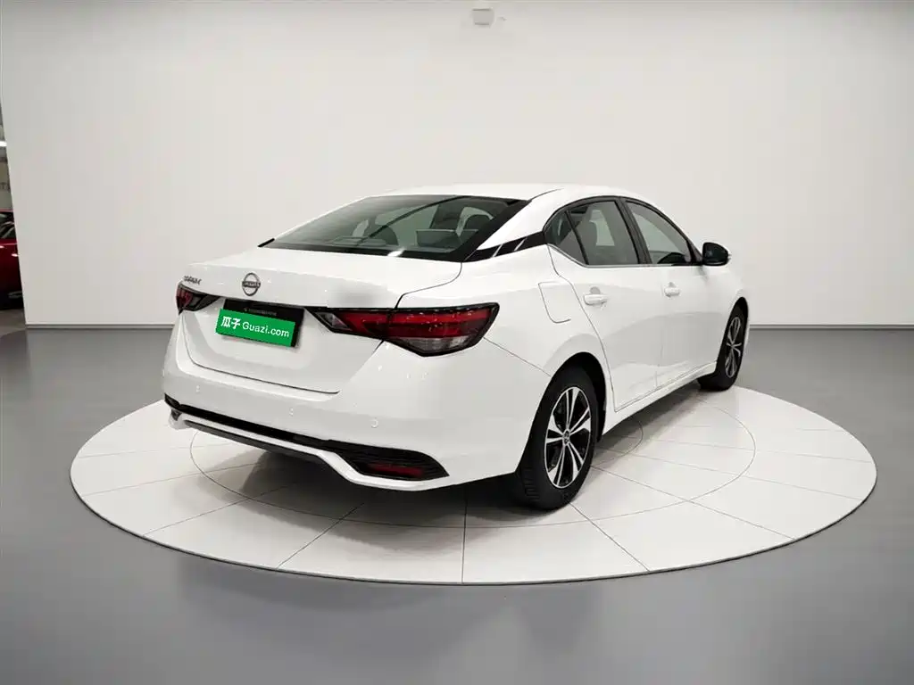 Sylphy 1.6 L CVT Joy