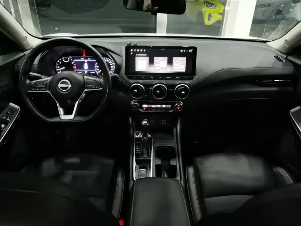 Sylphy 1.6 L CVT Joy
