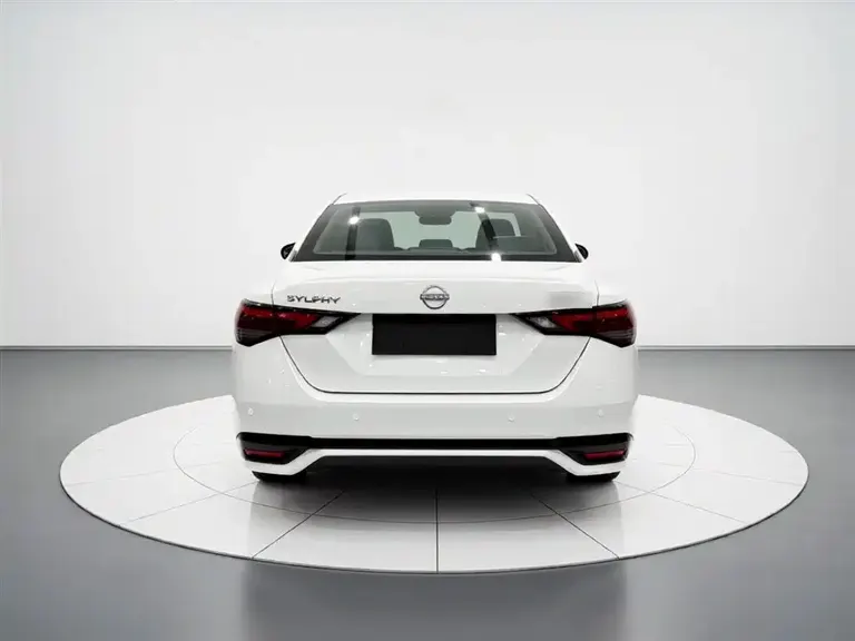 Nissan Sylphy 1.6 L CVT Joy
