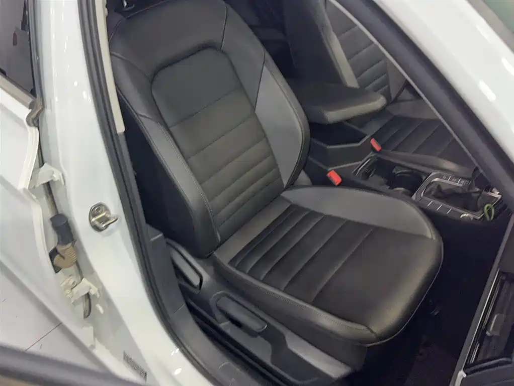 Sagitar 280 TSI DSG Comfort Connected