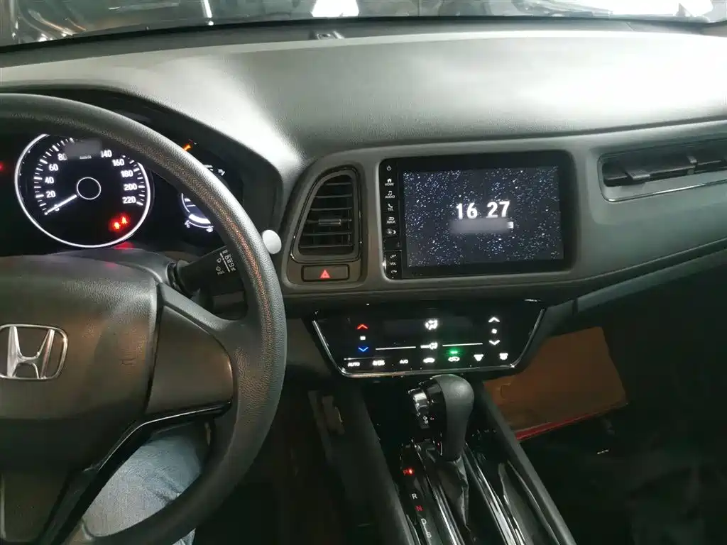 Vezel 220 TURBO CVT Elite