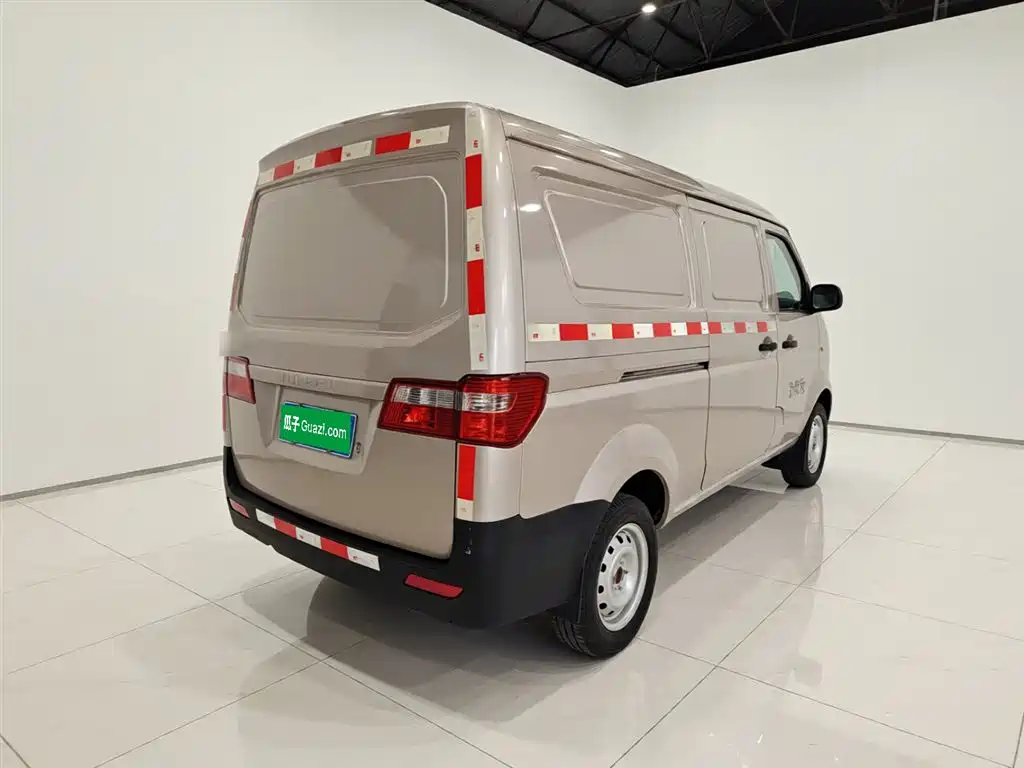 Xiaohaishi X30 小海狮X30 2020款 1.5 L 厢货超享型国VI SWC15 M