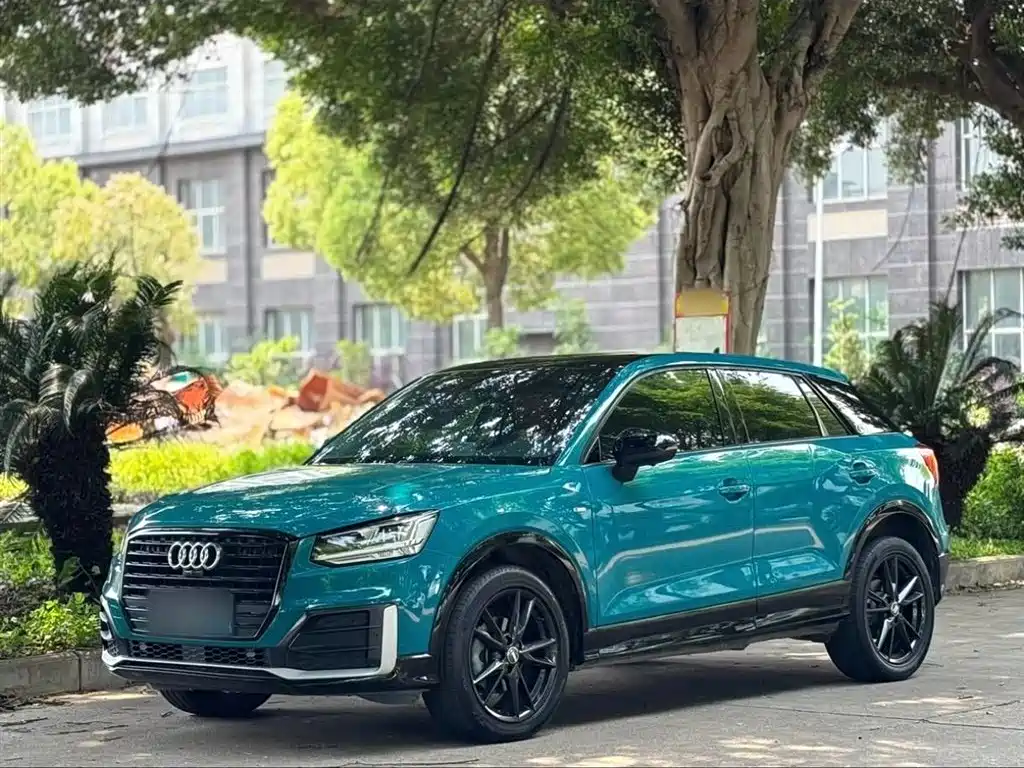 Audi Q2 L 35 TFSI Fashion Dynamic