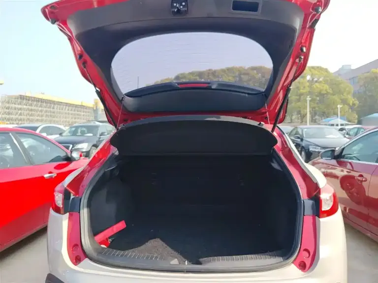 Mazda CX-4 马自达CX-4 2018款 2.0 L 自动两驱蓝天活力版 国VI
