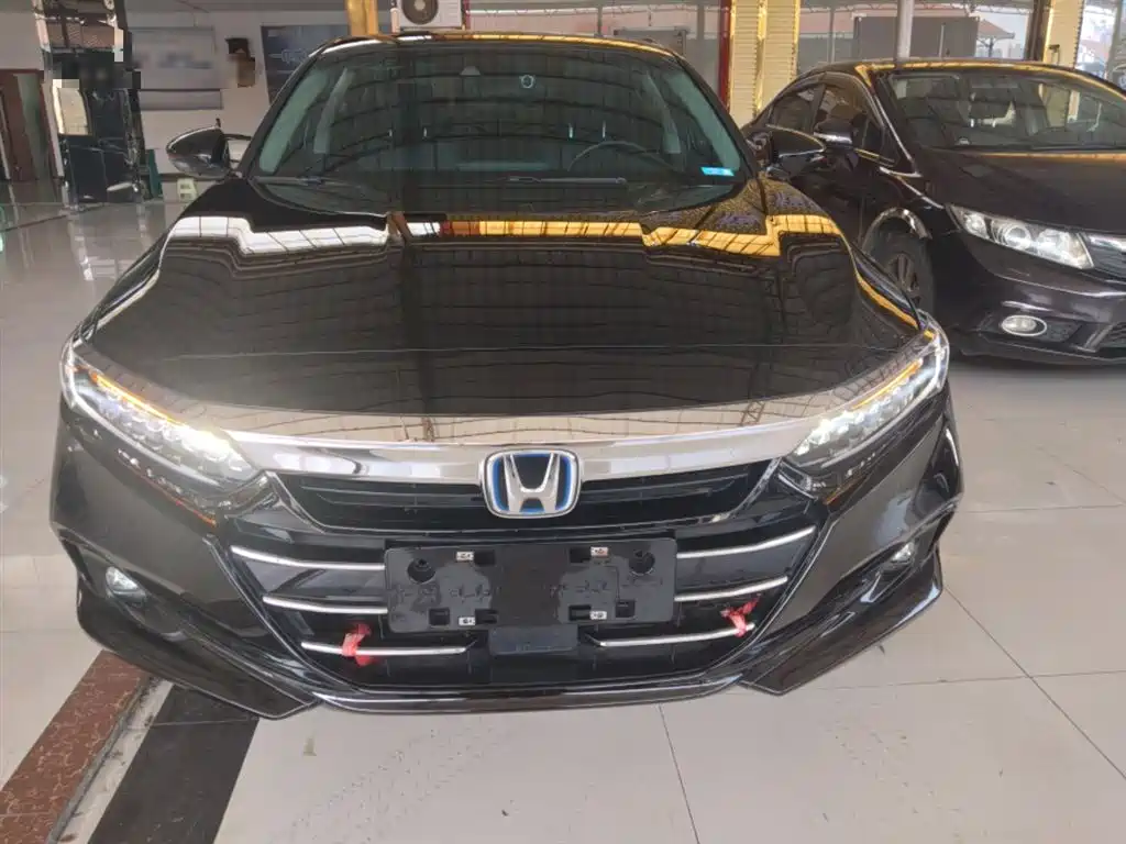 Accord Sharp· Hybrid 2.0 L Sharp Leading
