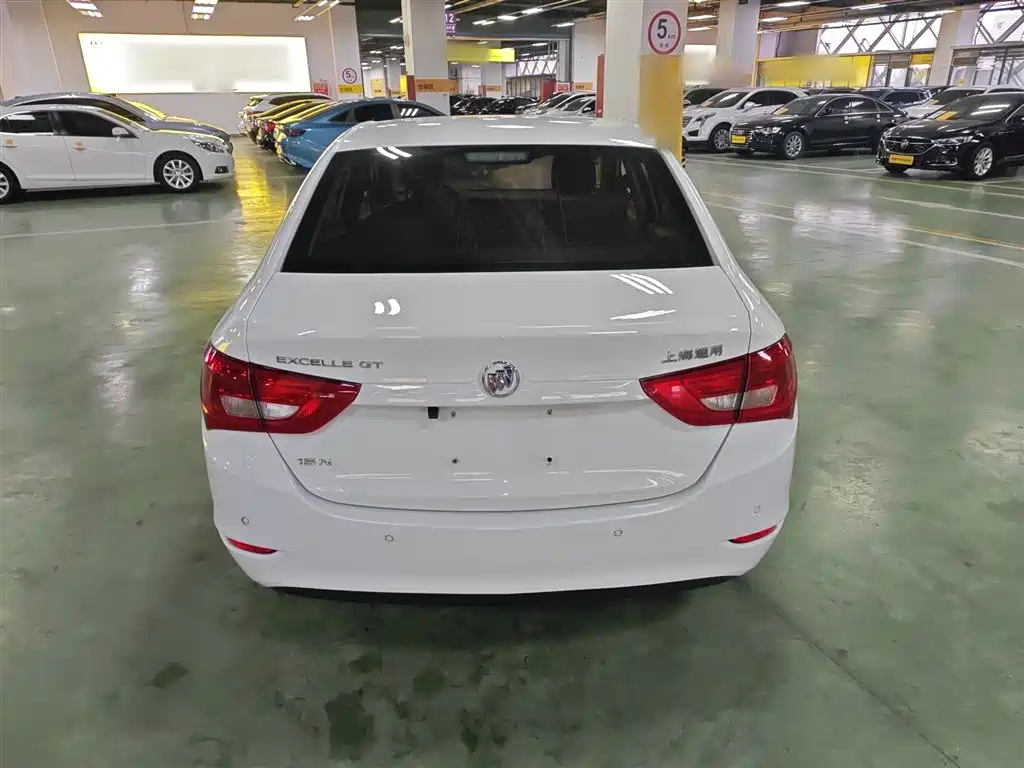 Excelle GT 15 N Auto Luxury